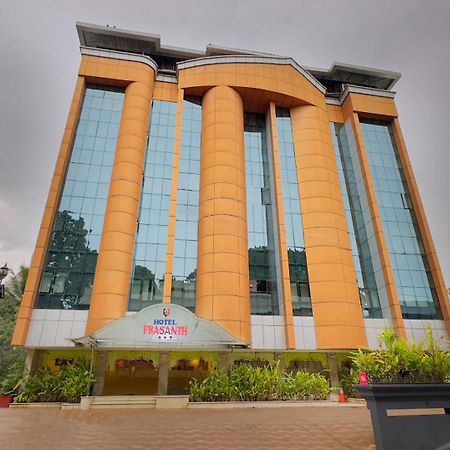 Hotel Prasanth Thiruvananthapuram Bagian luar foto